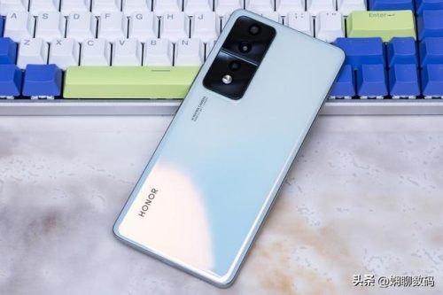 华为c800(华为一共发布了多少部手机)插图1