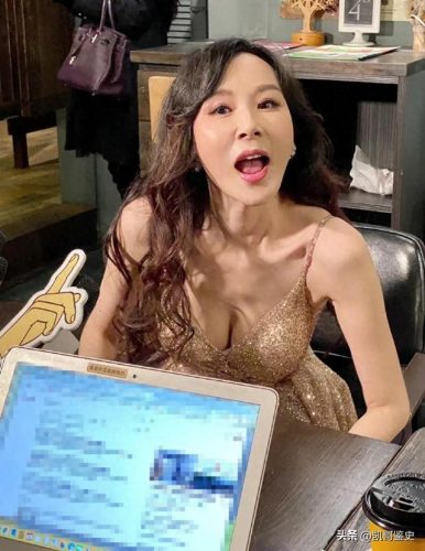 全网化妆高手排名前十(妖艳浓妆红唇化妆视频)插图1