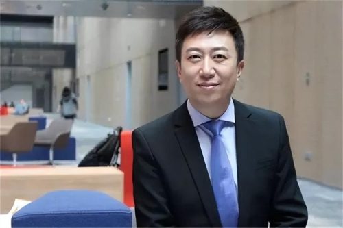 央视主持人陈伟鸿(央视主持人陈伟鸿现在干什么)插图