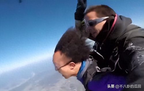 秃顶明星排名前十(秃顶吃什么药可以生发)插图24