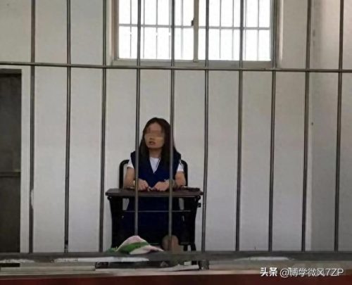 鳝鱼女主播(抓鳝鱼直播在线)插图8