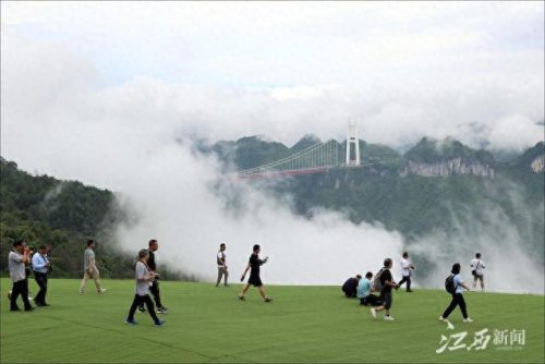 湘西矮寨特大悬索桥(长沙矮寨悬索桥)插图2