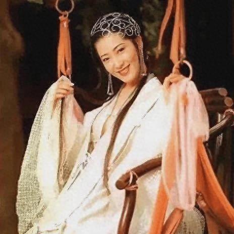 亚洲胸围排名前十(亚洲女性胸围一般为多少)插图4