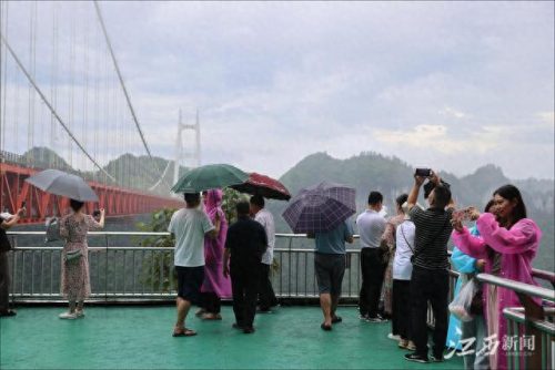 湘西矮寨特大悬索桥(长沙矮寨悬索桥)插图4