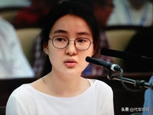 郭美美母亲(45岁风韵犹存有气质的女演员)插图19