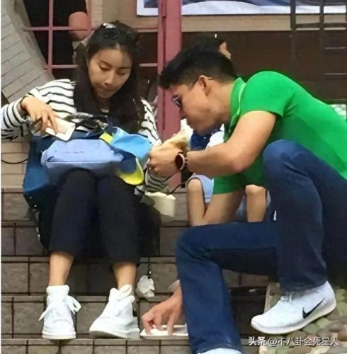 郭晶晶家庭背景(郭晶晶退休金每月多少)插图1