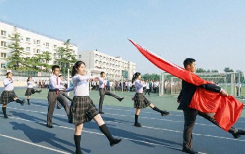 高中如何排名前十(都匀高中排名前十)插图4