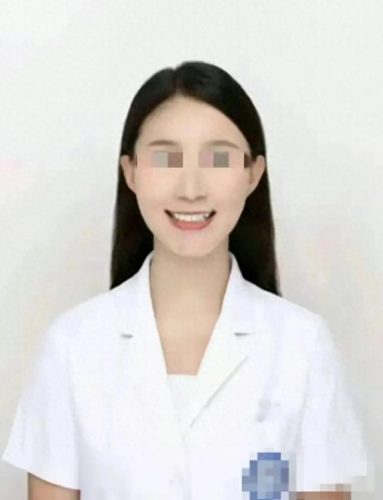 漂亮的女医生(漂亮年轻女医生)插图3