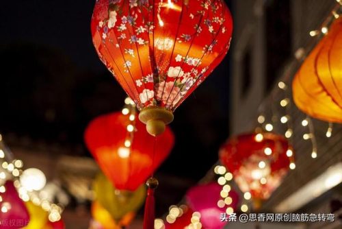 人面桃花相映红猜成语(人面桃花相映红成语)插图1