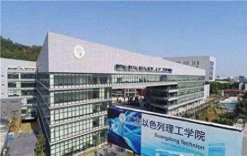 公立学校为什么要排名前十(美术排名前十的学校)插图5