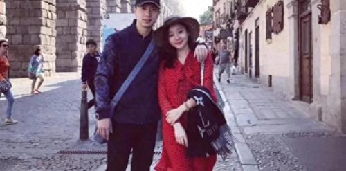 马龙的结婚照(马龙结婚当天的视频)插图1