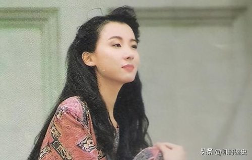 全网化妆高手排名前十(妖艳浓妆红唇化妆视频)插图39