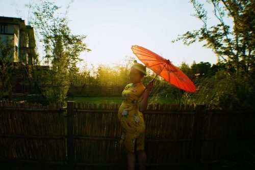 拍孕妇照价格一般多少(孕妇怀孕大肚美照)插图1