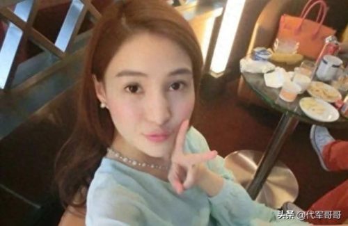 郭美美母亲(45岁风韵犹存有气质的女演员)插图20