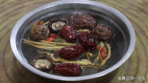 甲鱼怎么样做才好吃(甲鱼怎么炖最有营养)插图3