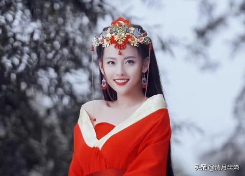 芙蓉如面柳如眉(芙蓉不及美人妆,水殿风来珠翠香)插图32
