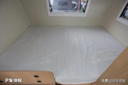 10万以下的自动挡房车(10万左右的房车排行榜前十名)插图24