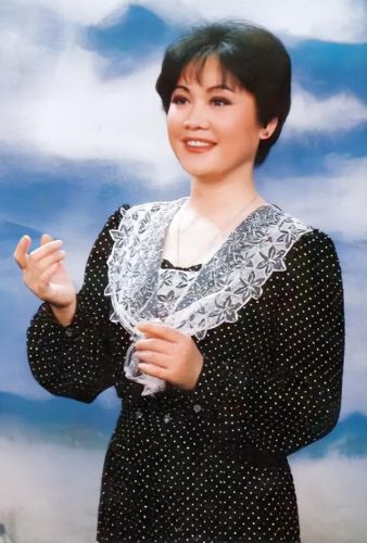 歌唱家李谷一(李谷一 的个人资料)插图5
