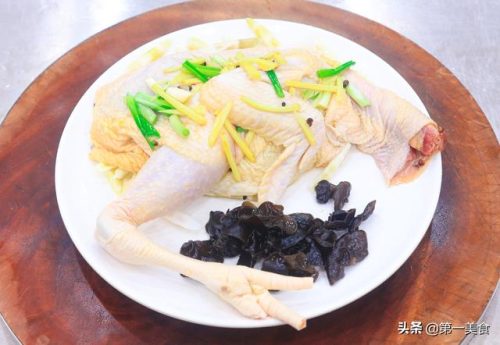 清蒸鸡的做法(清蒸鸡是用冷水还是开水蒸)插图3
