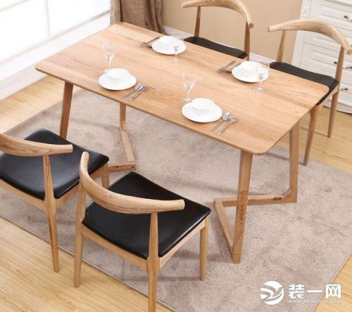 实木餐桌怎么选择(实木餐桌图片及价格)插图3
