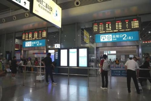 上海虹桥站(上海迪士尼到上海哪个高铁站近)插图1