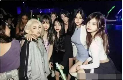 初夜注意事项(男人第一次摸女人的手紧张么)插图1