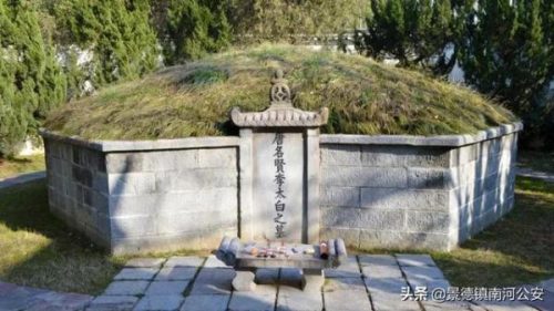著名李白古诗排名前十(李白最著名古诗10首)插图10