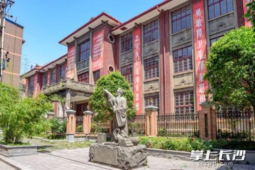 湖南夜市商城排名前十(长沙6大夜市排名)插图4