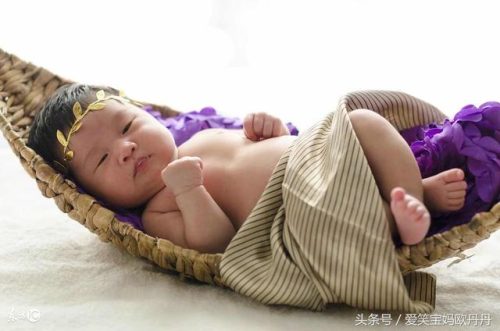 孕妇婴儿用品(婴儿必买的10样用品)插图9