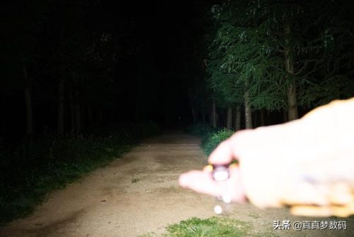 强光手电什么牌子好(三大公认最好的手电筒)插图59
