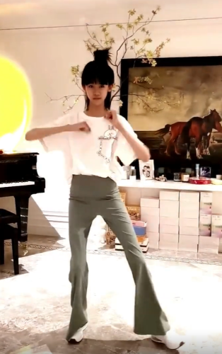 小爸爸片头曲(小娃娃歌曲)插图7
