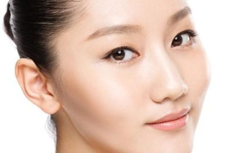 25岁用什么眼霜(多大年龄开始用眼霜好)