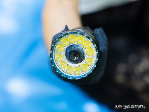 强光手电什么牌子好(三大公认最好的手电筒)插图91