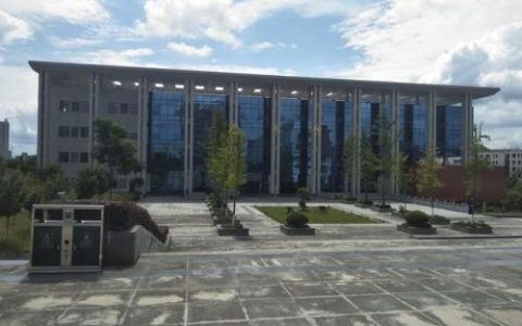 商洛学校(商洛卫生学校原书记张桂丽)