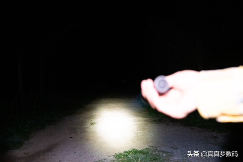 强光手电什么牌子好(三大公认最好的手电筒)插图69