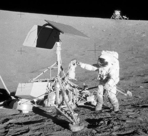 土星5号(马斯克发射的卫星数量)插图
