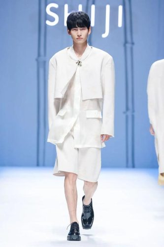中国老牌男模排名前十(中国最英俊男模李智凯)插图6