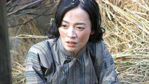 潜伏片尾曲(潜伏者片尾曲叫什么名字)插图