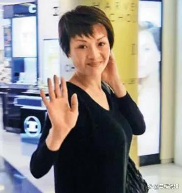 叶子楣个人资料(叶子楣现状图片)插图11