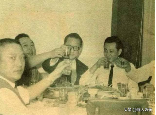 现代酗酒名人排名前十(中国喝酒能人十大排名)插图3