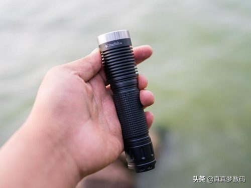 强光手电什么牌子好(三大公认最好的手电筒)插图2