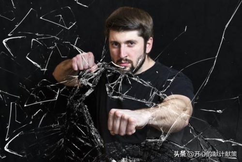 奢侈品男人(女人一生必买的奢侈品)插图2