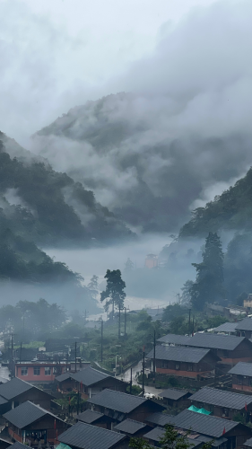 高黎贡山旅游(高黎贡小镇简介)插图3