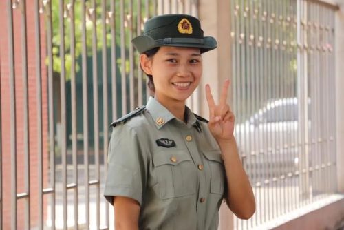湖南工商校花排名前十(十大大学生校花排行榜)插图35