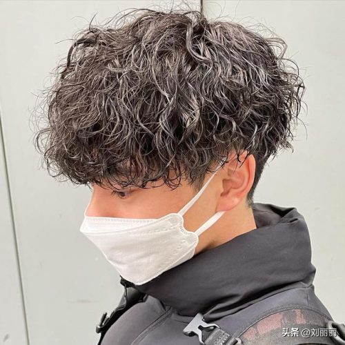 最流行男生发型(今年流行男生发型)插图8