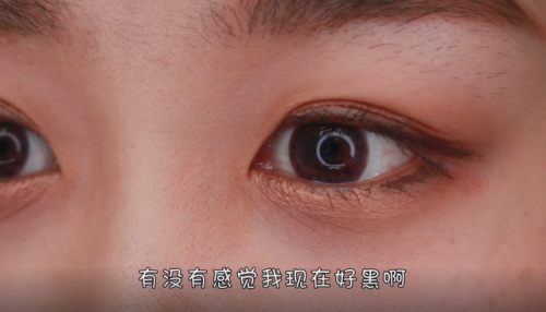 美宝莲粉底液(美宝莲瓶身上日期是)插图9