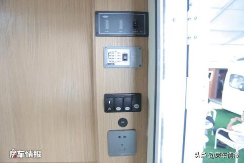 10万以下的自动挡房车(10万左右的房车排行榜前十名)插图29