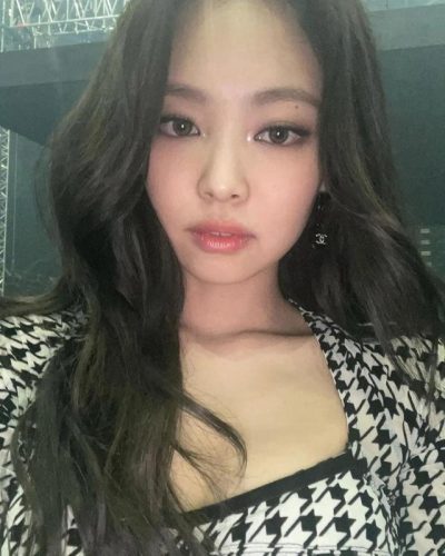 香奈儿耳环(2023最火的大牌耳环)插图1
