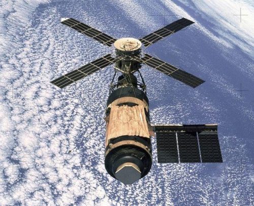 土星5号(马斯克发射的卫星数量)插图6