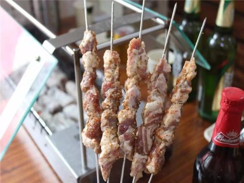 烤肉串机(开个广式烧腊店要多少钱)插图8